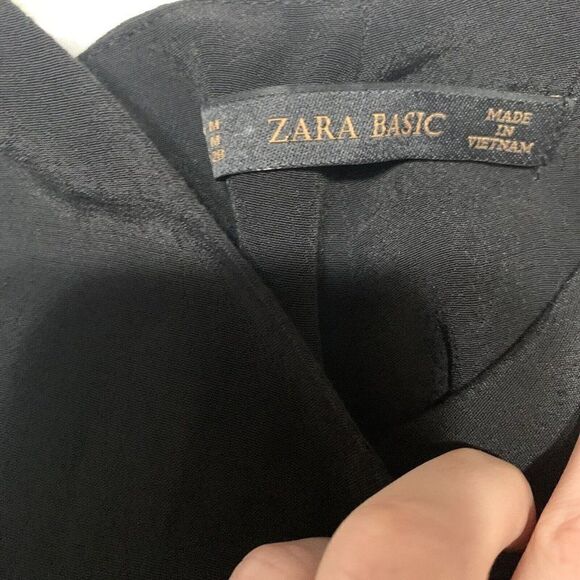 Zara Womens Solid Black Scoop Neck Tank Top Medium - Picture 3 of 3